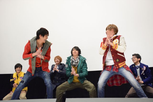 志尊淳、西川俊介らトッキュウ＆ニンニンキャストが大集合！映画『手裏剣戦隊ニンニンジャーVSトッキュウジャー THE MOVIE 忍者・イン・ワンダーランド』前夜祭フォトギャラリー（19枚目）