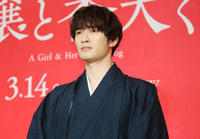 着物姿の福本莉子＆ジェシー！『お嬢と番犬くん』大ヒット祈願イベントより：フォトギャラリー