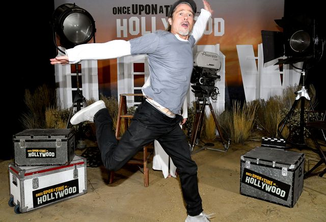 躍動感すごい！フォトボムするブラッド・ピット（3枚目）