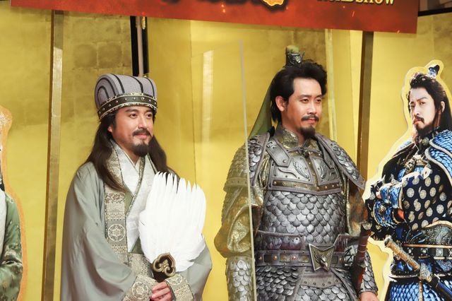 大泉洋＆ムロツヨシが劇中衣装で登場！『新解釈・三國志』完成報告会見（3枚目）