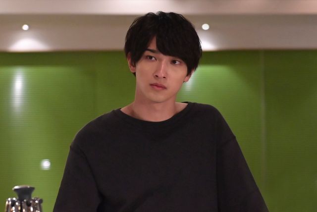 葉菜と再会した駿はシェフとして…川口春奈＆横浜流星「着飾る恋には理由があって」第8話（2枚目）