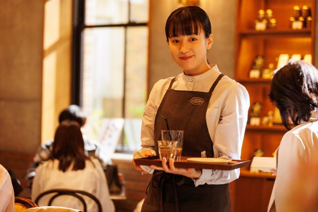 「匿名の恋人たち」壮亮（小栗旬）＆ハナ（ハン・ヒョジュ）運命の出会い…新場面写真＜3枚＞（3枚目）