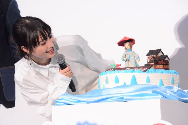 広瀬すず『水は海に向かって流れる』公開記念舞台あいさつに登壇（13枚目）