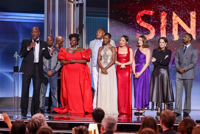 キャスト賞受賞スピーチの様子