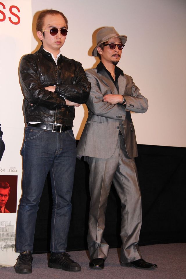 極悪ギャングになり切って登場した羽田圭介（8枚目）