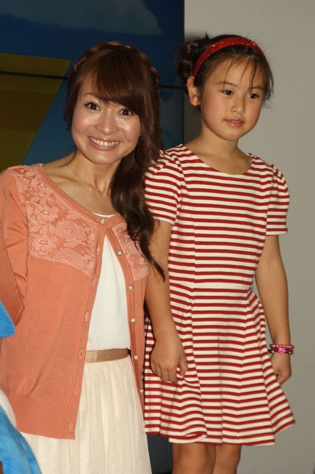 新山千春・小春親子がそろって登場！製作発表会見フォトギャラリー（5枚目）