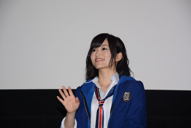 NMB48山本彩、渡辺美優紀らが制服姿でずらり！フォトギャラリー（2枚目）