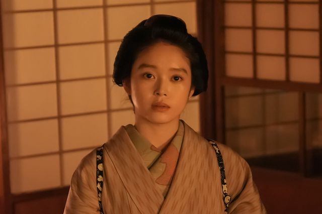 トキ（高石あかり）はイセ（芋生悠）と出会って…朝ドラ「ばけばけ」第102回の場面写真（4枚目）