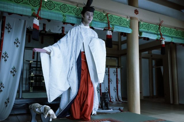「光る君へ」美しすぎる一条天皇（塩野瑛久）　第15回場面写真（2枚目）