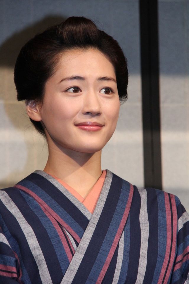 松山ケンイチと綾瀬はるかがプレゼント交換！フォトギャラリー（2枚目）