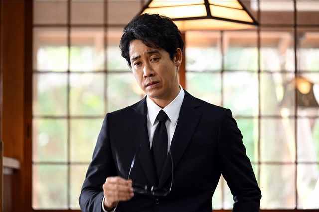 出会いは最悪…福山雅治＆大泉洋共演「ラストマン－全盲の捜査官－」初回場面写真（4枚目）