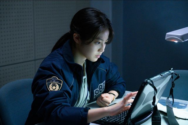 出会いは最悪…福山雅治＆大泉洋共演「ラストマン－全盲の捜査官－」初回場面写真（10枚目）