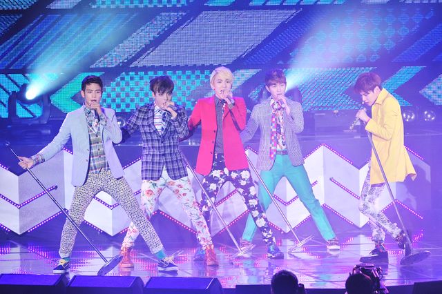 SHINeeが「Dream Girl」で派手にカムバック！＜韓国JPICTURES＞（3枚目）