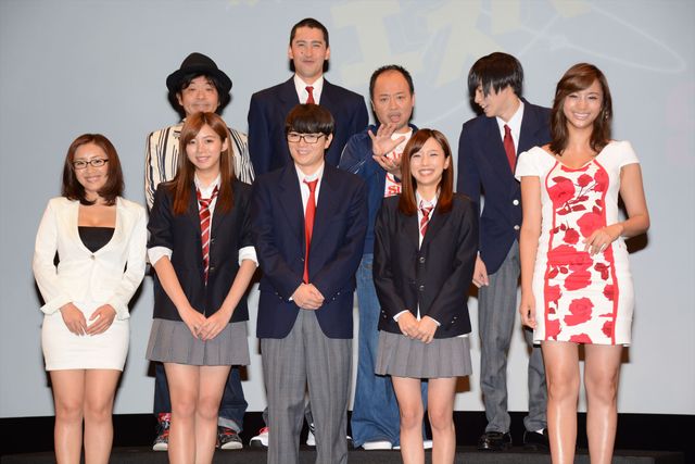 真野恵里菜、ちょっと恥ずかしい撮影に大テレ？フォトギャラリー（23枚目）