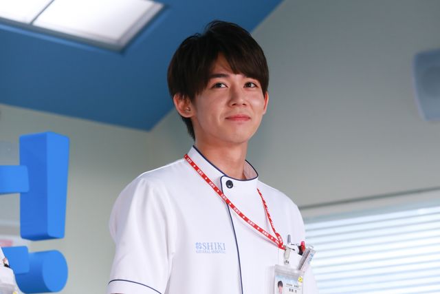 中条あやみ、水川あさみ、小瀧望のナース姿！「白衣の戦士！」囲み取材会（2枚目）