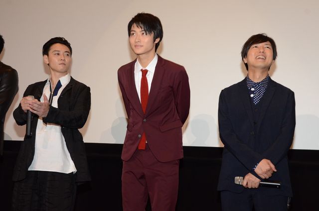 ヨッシャラッキー！『宇宙戦隊キュウレンジャーVSスペース・スクワッド』初日舞台あいさつ（2枚目）