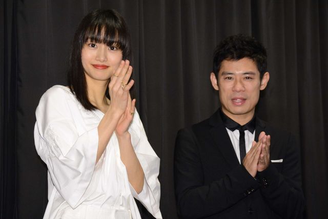 【写真】止まらない美人化… 忽那汐里の美ぼうに猫もメロメロ!?（14枚目）