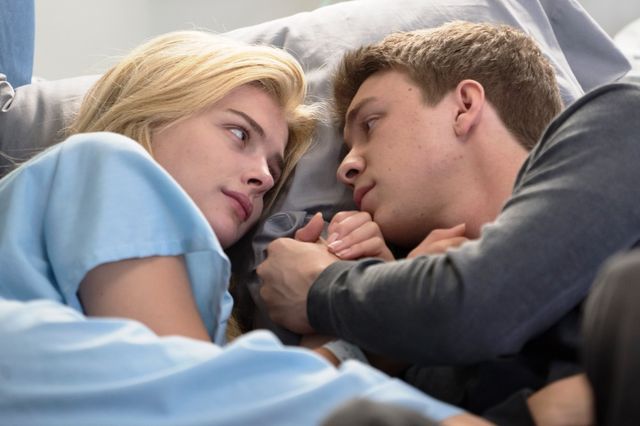 クロエ・モレッツ主演で「脳に棲む魔物」を映画化：フォトギャラリー