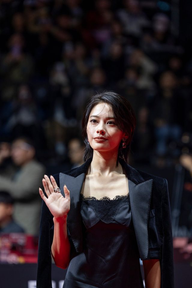 道枝駿佑＆安斉星来『うるわしの宵の月』釜山国際映画祭レッドカーペットで笑顔！（2枚目）