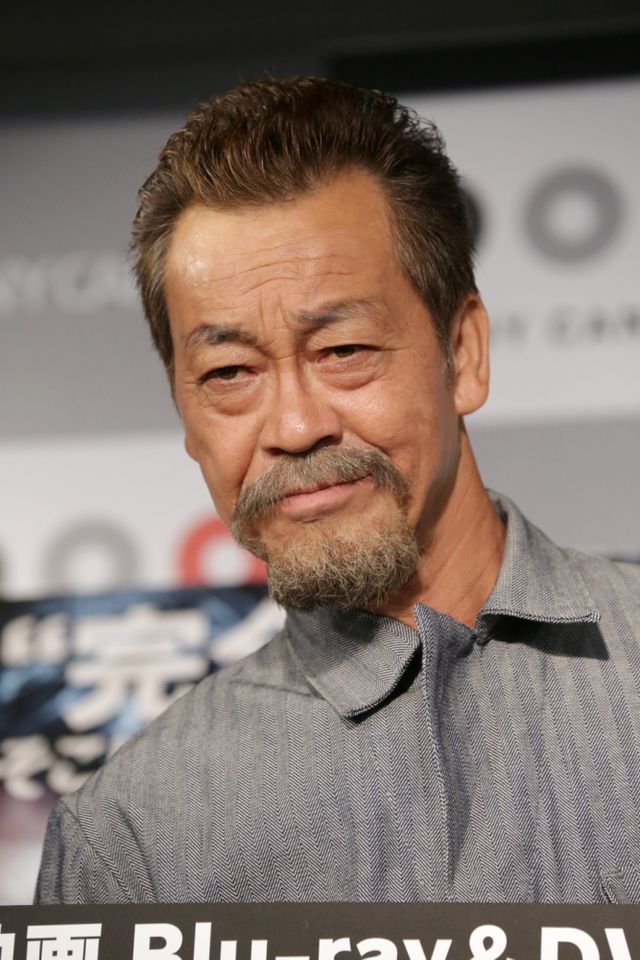 スタローン、シュワちゃんコスプレのモト冬樹＆清水アキラ、ムキムキ……？フォトギャラリー（3枚目）