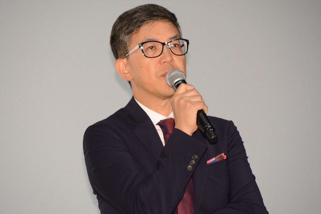 中島健人、中条あやみ、岸優太ら仲良くわちゃわちゃ！『ニセコイ』完成披露舞台あいさつ（4枚目）