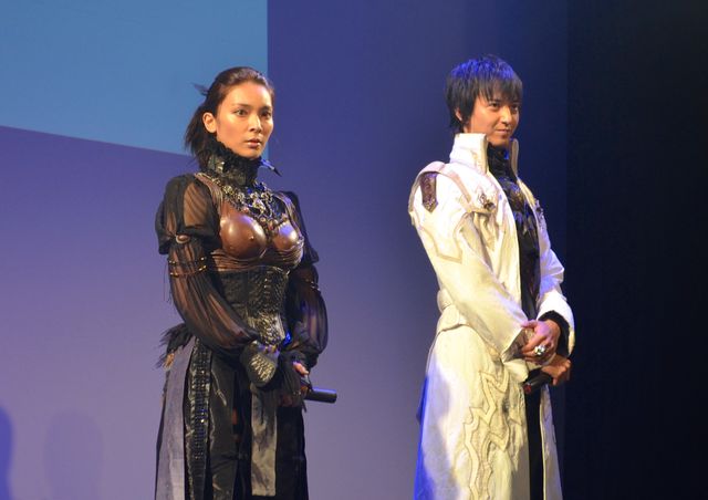 秋元才加、華麗なアクションを生披露！フォトギャラリー（8枚目）