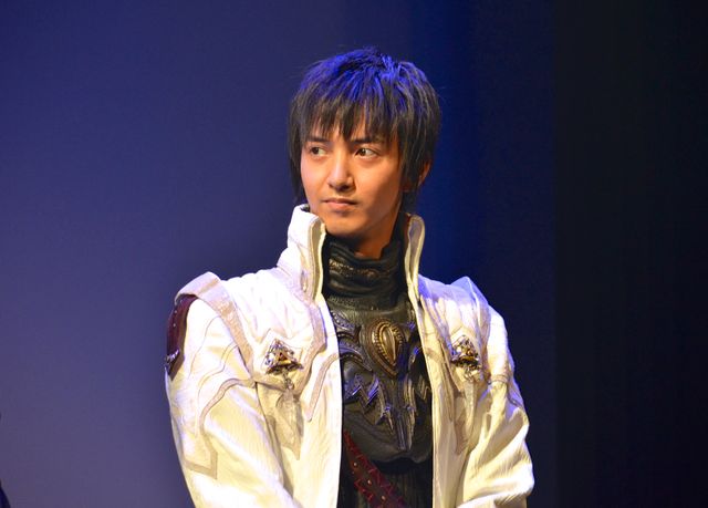 秋元才加、華麗なアクションを生披露！フォトギャラリー（13枚目）