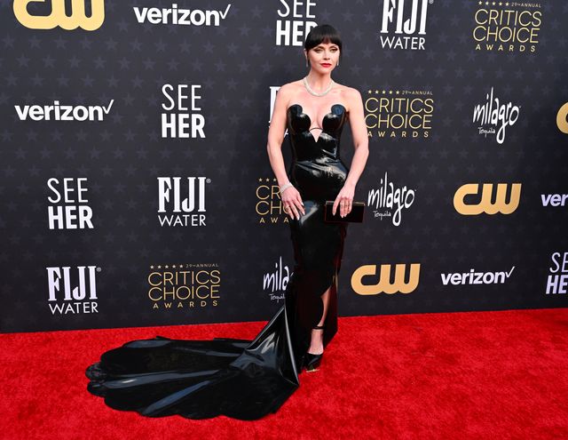 第29回放送映画批評家協会賞授賞式でのクリスティナ・リッチ：フォトギャラリー