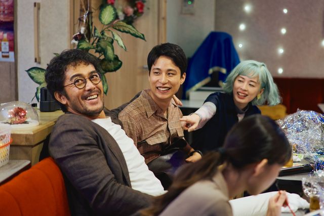 『見上げてごらん』新場面写真（3枚目）