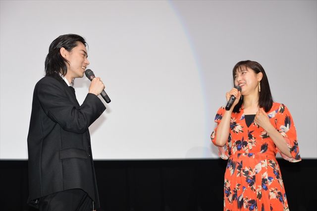 菅田将暉＆土屋太鳳、いろんな表情いっぱい！『となりの怪物くん』大阪舞台あいさつ（11枚目）