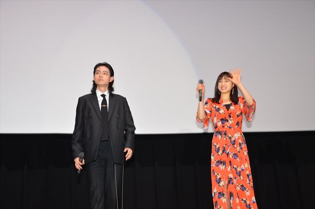 菅田将暉＆土屋太鳳、いろんな表情いっぱい！『となりの怪物くん』大阪舞台あいさつ（23枚目）