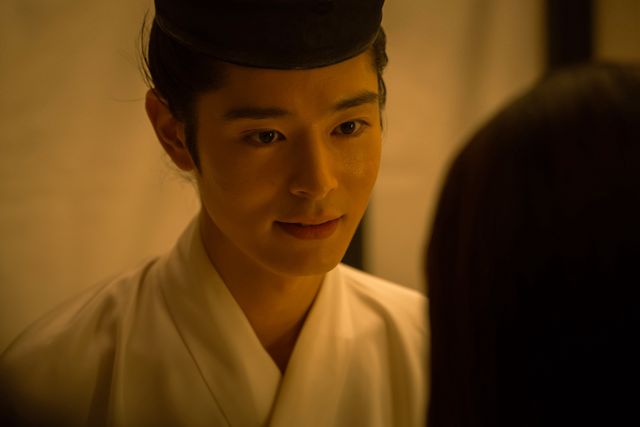 一条天皇（塩野瑛久）と彰子（見上愛）がついに！「光る君へ」第35回場面写真（3枚目）