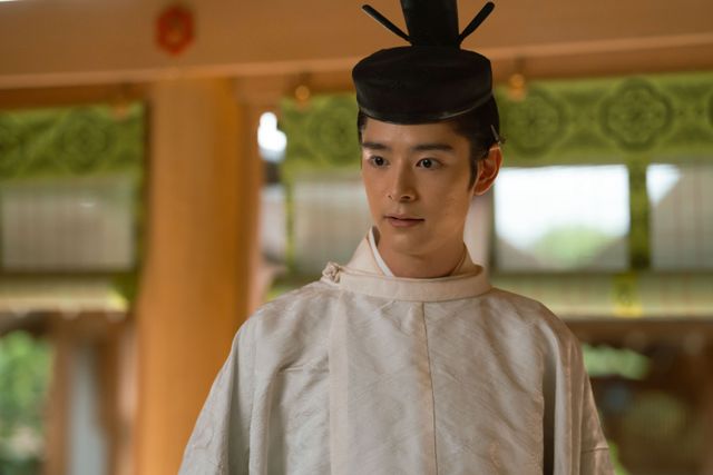 一条天皇（塩野瑛久）と彰子（見上愛）がついに！「光る君へ」第35回場面写真（6枚目）