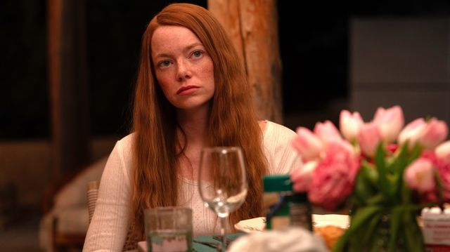 陰謀論に取り憑かれた妻…『エディントンへようこそ』場面写真：フォトギャラリー