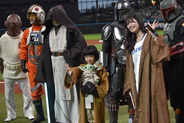『スター・ウォーズ』人気キャラがエスコンフィールドに集結！《STAR WARS WEEK》永尾柚乃ファーストピッチ（29枚目）