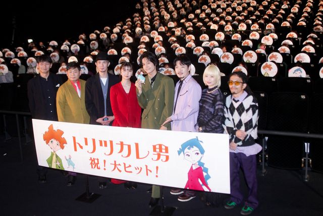 Aぇ! group佐野晶哉＆上白石萌歌、役柄風の装いで輝く！『トリツカレ男』初日舞台挨拶：フォトギャラリー