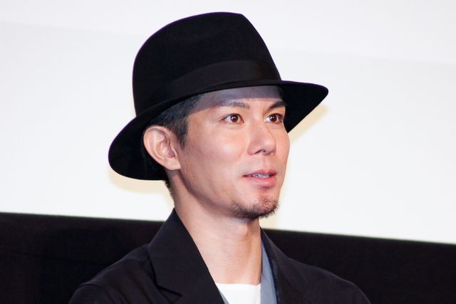 Aぇ! group佐野晶哉＆上白石萌歌、役柄風の装いで輝く！『トリツカレ男』初日舞台挨拶（5枚目）