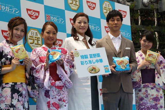 西島秀俊＆浴衣美女！フォトギャラリー（5枚目）