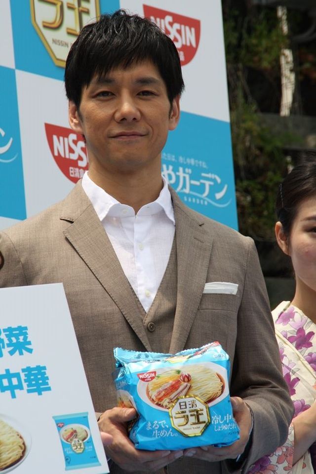 西島秀俊＆浴衣美女！フォトギャラリー（6枚目）