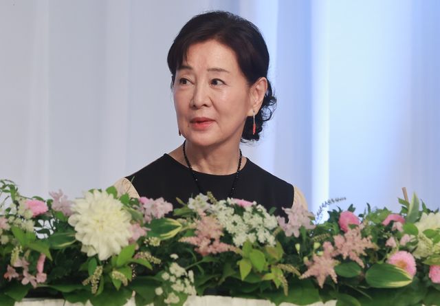 吉永小百合＆のん！『てっぺんの向こうにあなたがいる』完成報告会見（10枚目）