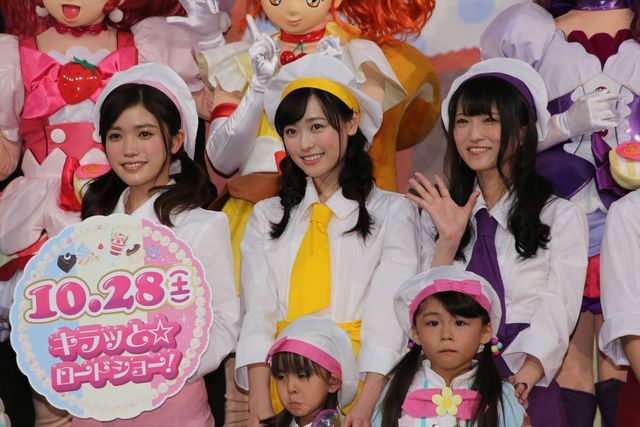 美山加恋＆福原遥「プリキュア」パティシエ衣装で登場！：フォトギャラリー