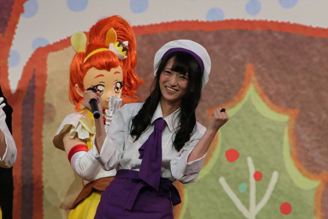 美山加恋＆福原遥「プリキュア」パティシエ衣装で登場！（10枚目）
