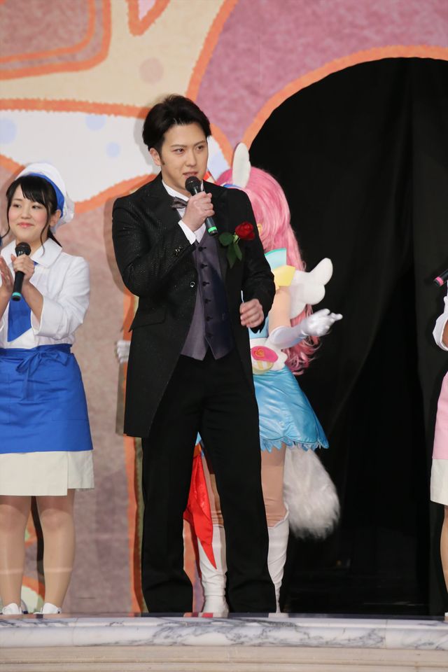 美山加恋＆福原遥「プリキュア」パティシエ衣装で登場！（12枚目）