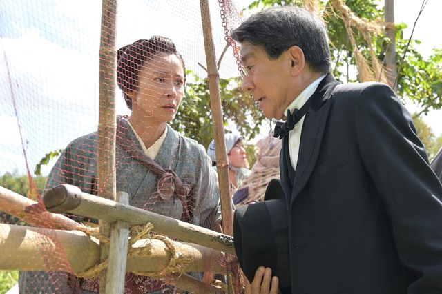 【画像4枚】父（北村一輝）が倒れ、村は封鎖…「風、薫る」緊迫の第4回場面カット：フォトギャラリー