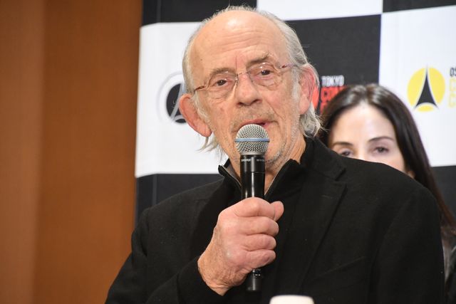 クリストファー・ロイド＆EXILE AKIRA、夢の2ショット！「東京コミコン2022」記者会見（4枚目）