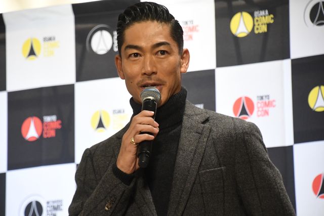 クリストファー・ロイド＆EXILE AKIRA、夢の2ショット！「東京コミコン2022」記者会見（7枚目）