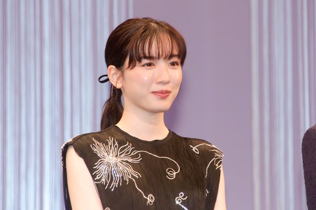 ハプニング！永野芽郁、高橋文哉ら『からかい上手の高木さん』完成披露舞台挨拶（7枚目）