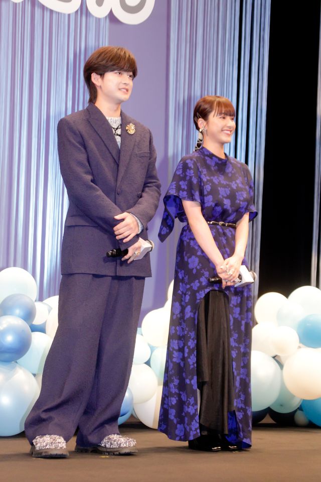 ハプニング！永野芽郁、高橋文哉ら『からかい上手の高木さん』完成披露舞台挨拶（10枚目）