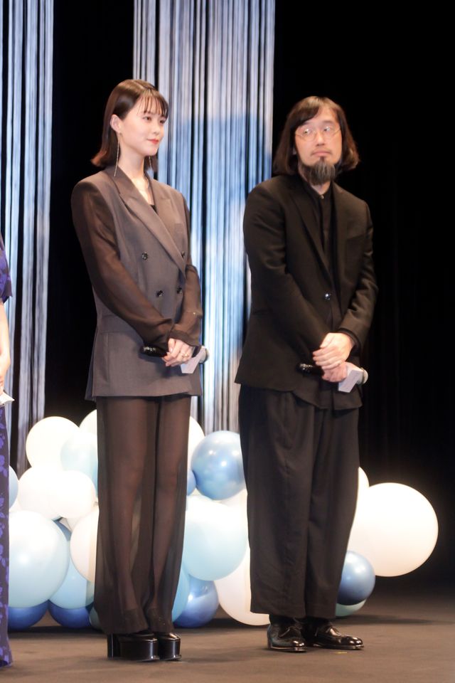 ハプニング！永野芽郁、高橋文哉ら『からかい上手の高木さん』完成披露舞台挨拶（15枚目）