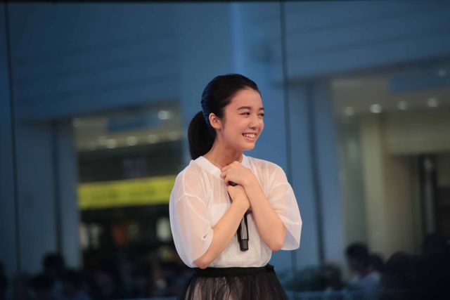 『君の名は。』上白石萌音が歌手デビュー！映画主題歌を披露！デビューミニアルバム発売記念イベントフォトギャラリー（5枚目）